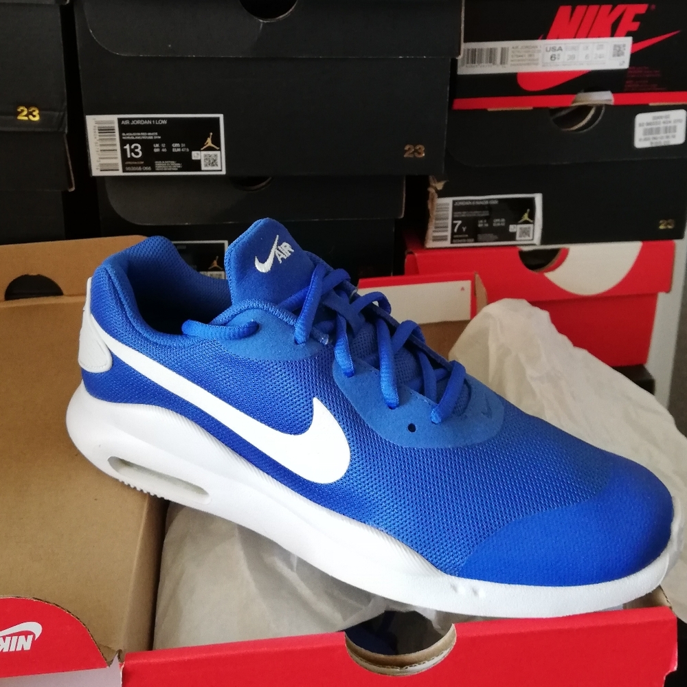 NIKE AR MAX OKETO WHITE/BLUE WOMEN'S US SIZE 7.5 BRAND NEW IN BOX "SUPER COMFY"